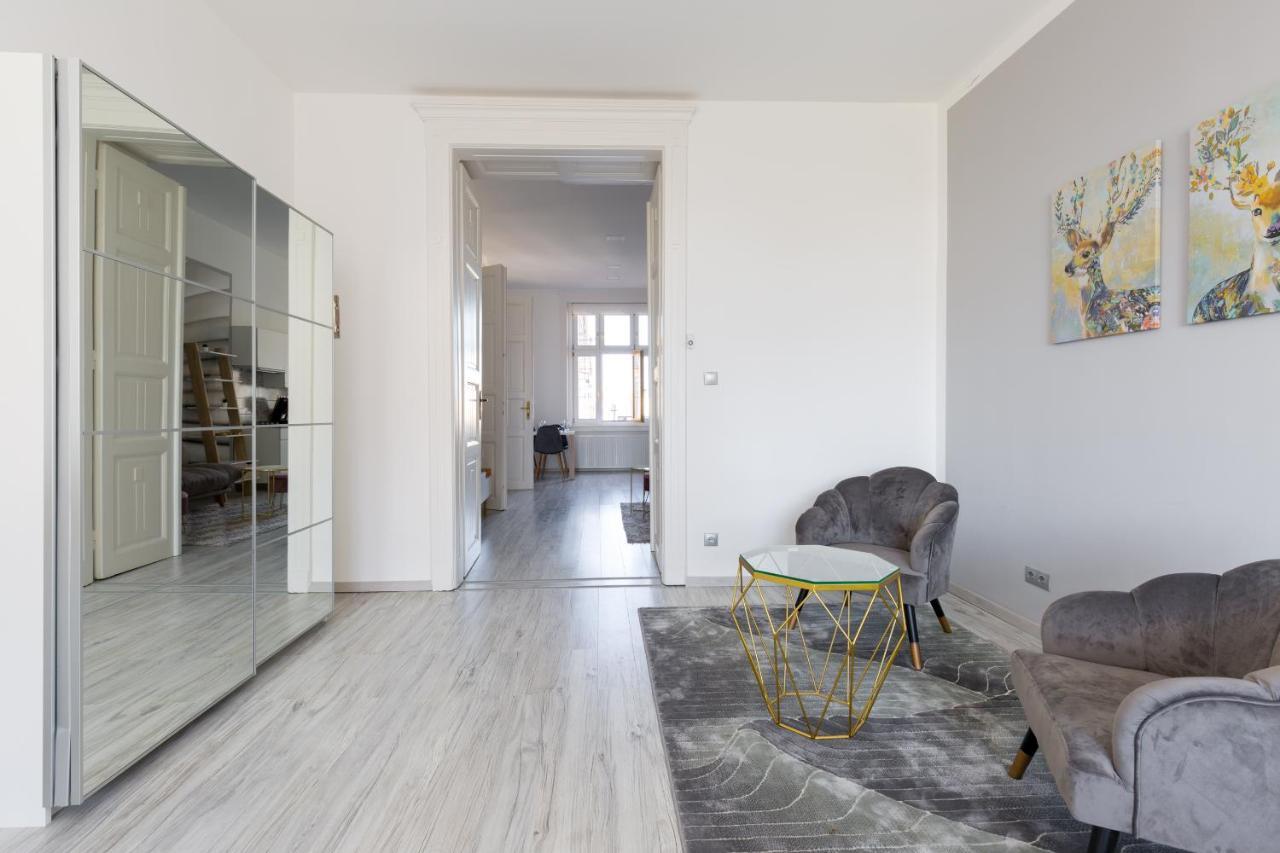 Designer Apartment On The Budapest Broadway With 2Br And Ac Extérieur photo