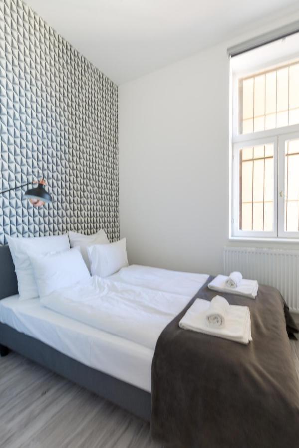 Designer Apartment On The Budapest Broadway With 2Br And Ac Extérieur photo